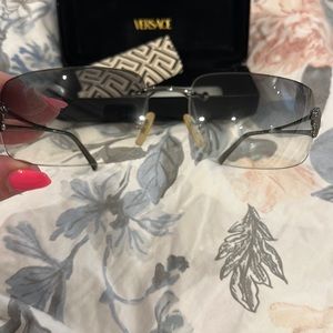 Versace 2000’s Sunglasses Great Condition.